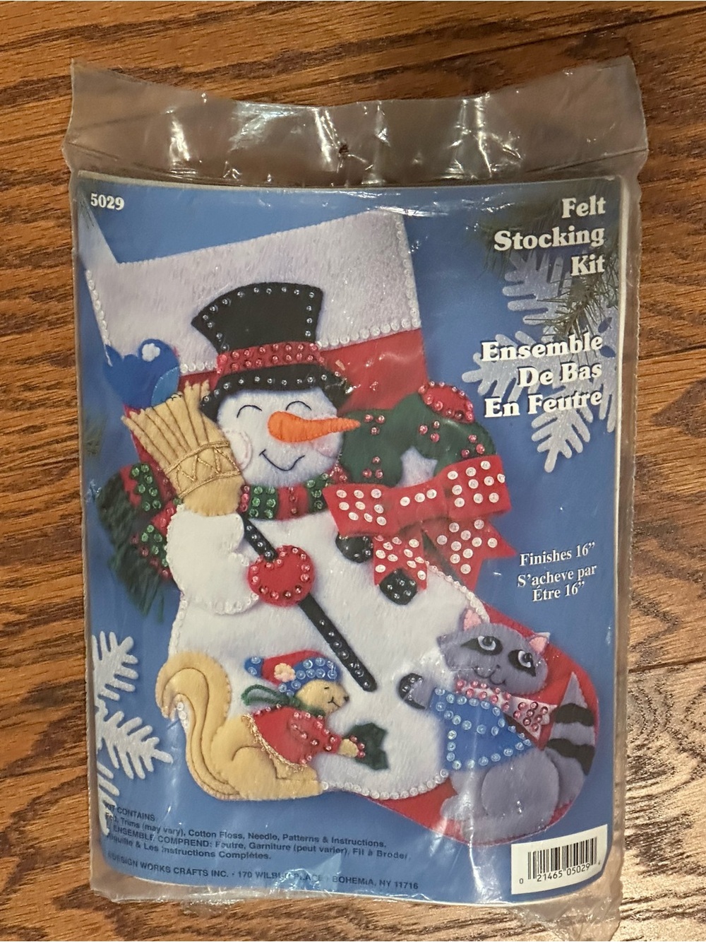 NWT Felt Stocking Kit, Adorable Festive Snowman, Squirrel & Raccoon Design.